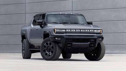 2026 GMC Hummer EV Gets 'King Crab' Off-Road Mode, Even Quicker 0-60
